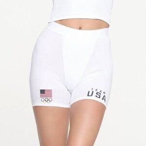 SKIMS Soft Lounge Boxer Short Team USA White XXS